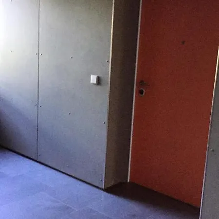 Sunrise With Private Parking * 马里博尔