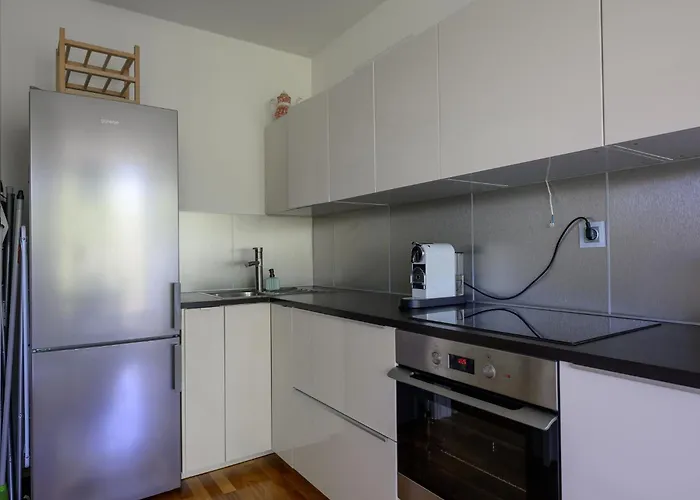 Sunrise With Private Parking